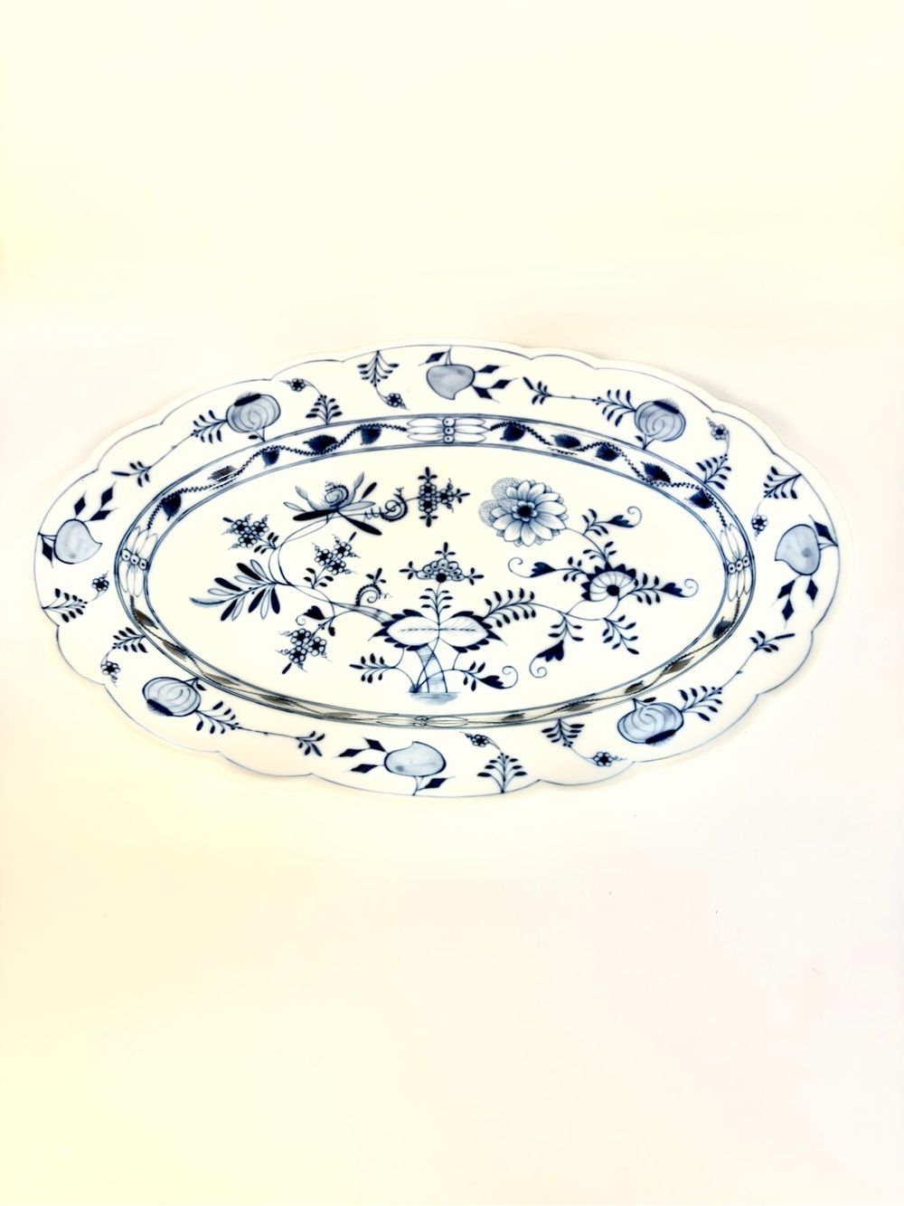 Meissen Blue Onion 15” Oval Porcelain Serving Platter Antique Germany